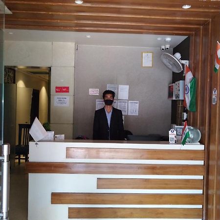 Hotel Megha Inn Lucknow Eksteriør bilde