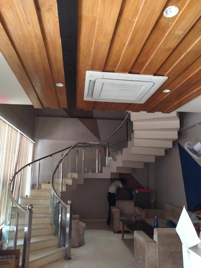 Hotel Megha Inn Lucknow Eksteriør bilde