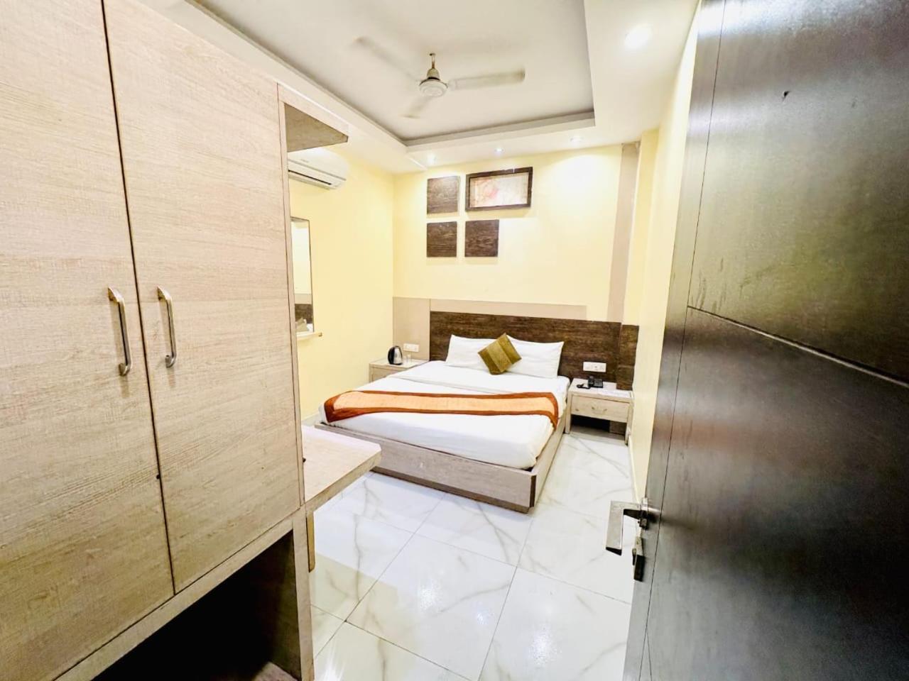 Hotel Megha Inn Lucknow Eksteriør bilde