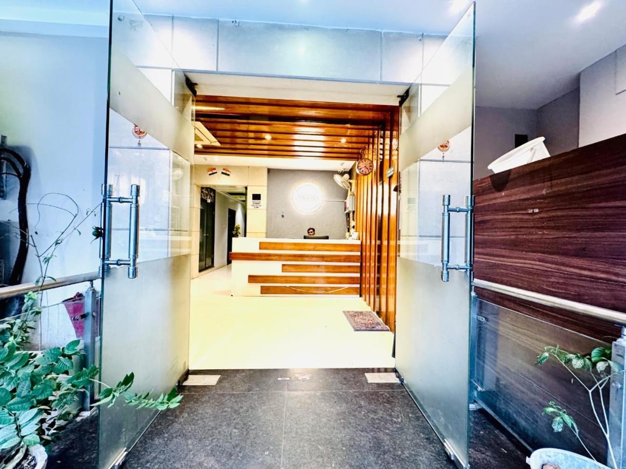 Hotel Megha Inn Lucknow Eksteriør bilde